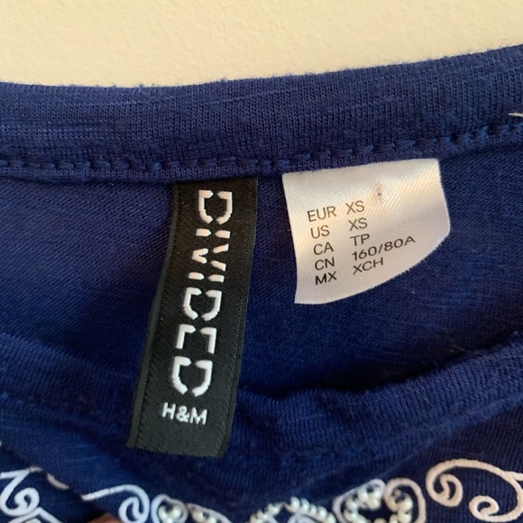 🌞 Halter Top - Picture 2 of 4